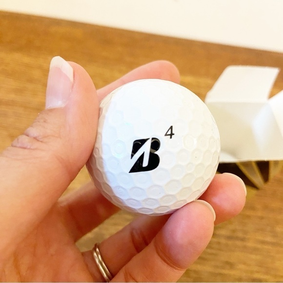 NWTs Bridgestone | Monster Energy Logo e12 Contact Set of 3 Golfballs - Picture 8 of 10